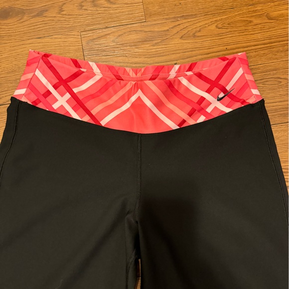 Nike dri fit workout capri pink women’s medium pink waist band lounge - Picture 9 of 14